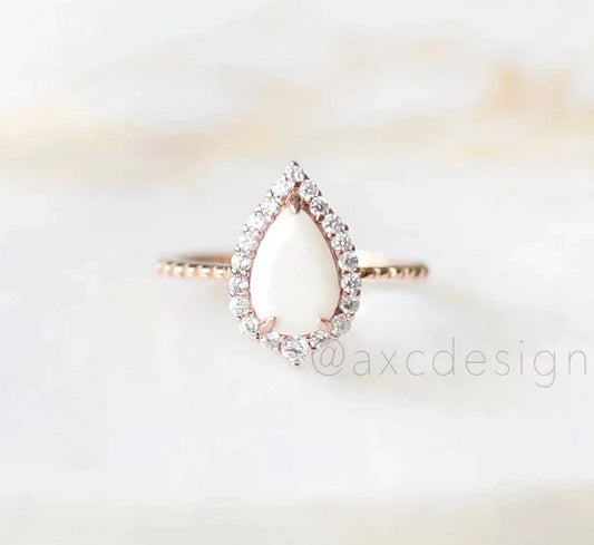 18K Grand Teardrop Stackable Breastmilk Ring