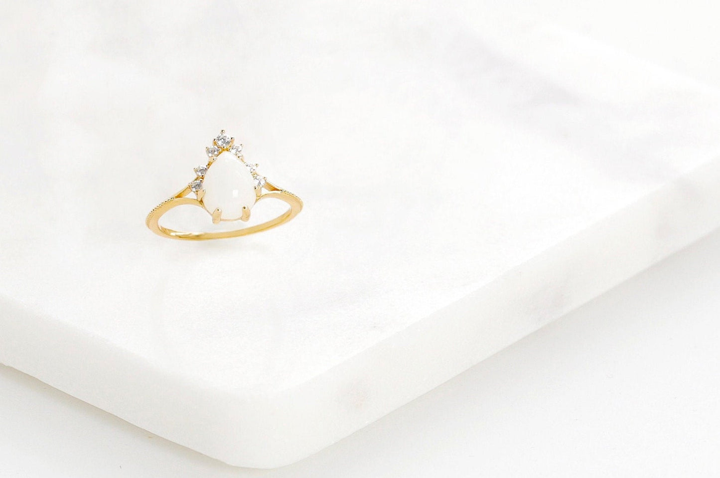 Solid 18K Gold Vintage Crown Teardrop Breastmilk Ring