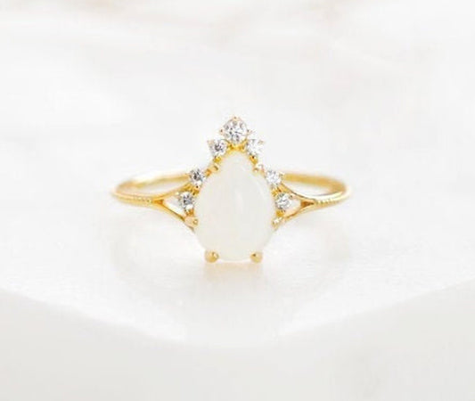 Solid 18K Gold Vintage Crown Teardrop Breastmilk Ring