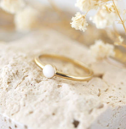 Minimalist Round Breastmilk Ring in Solid 18K Gold (DIY KIT)